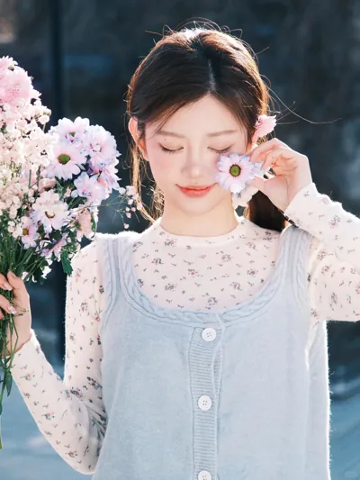 Bìa NHÀ CHỒNG HỢP SỨC CHÈN ÉP TÔI