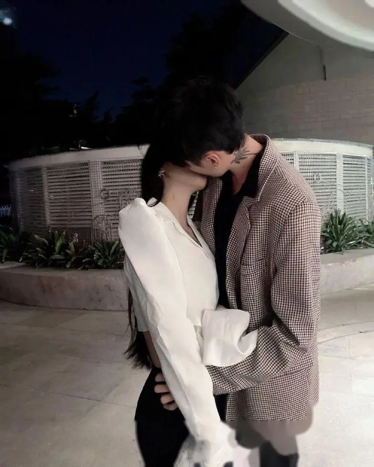 Bìa Yêu Đến Tận Cùng Là Buông Tay