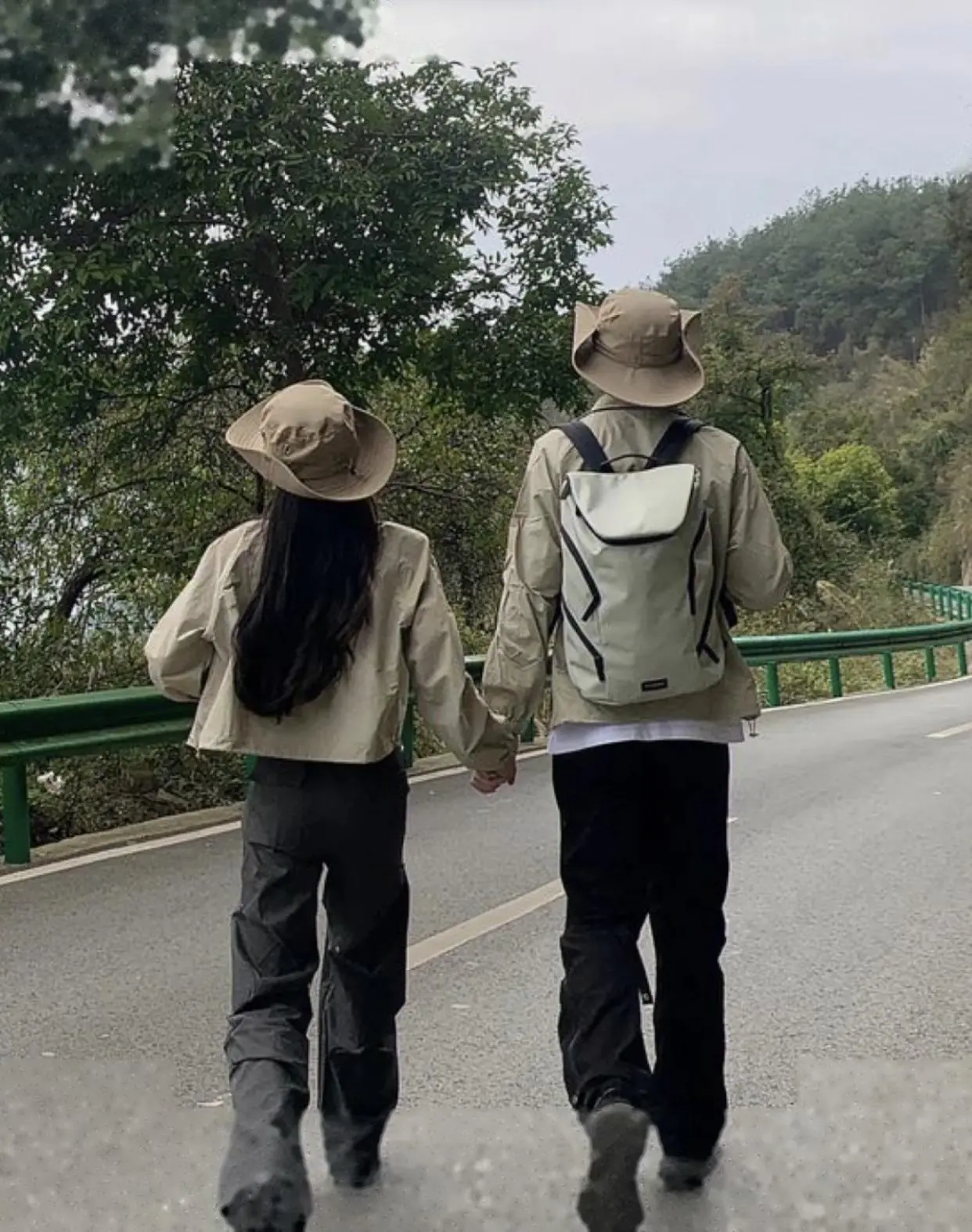 Bìa BƯỚC RA TỪ VŨNG LẦY