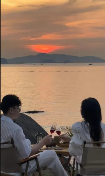 Bìa LÃNG QUÊN HIỆN TẠI