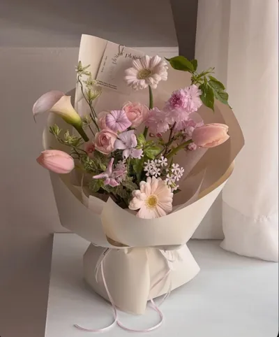 Bìa EM NUÔI ANH NHÉ