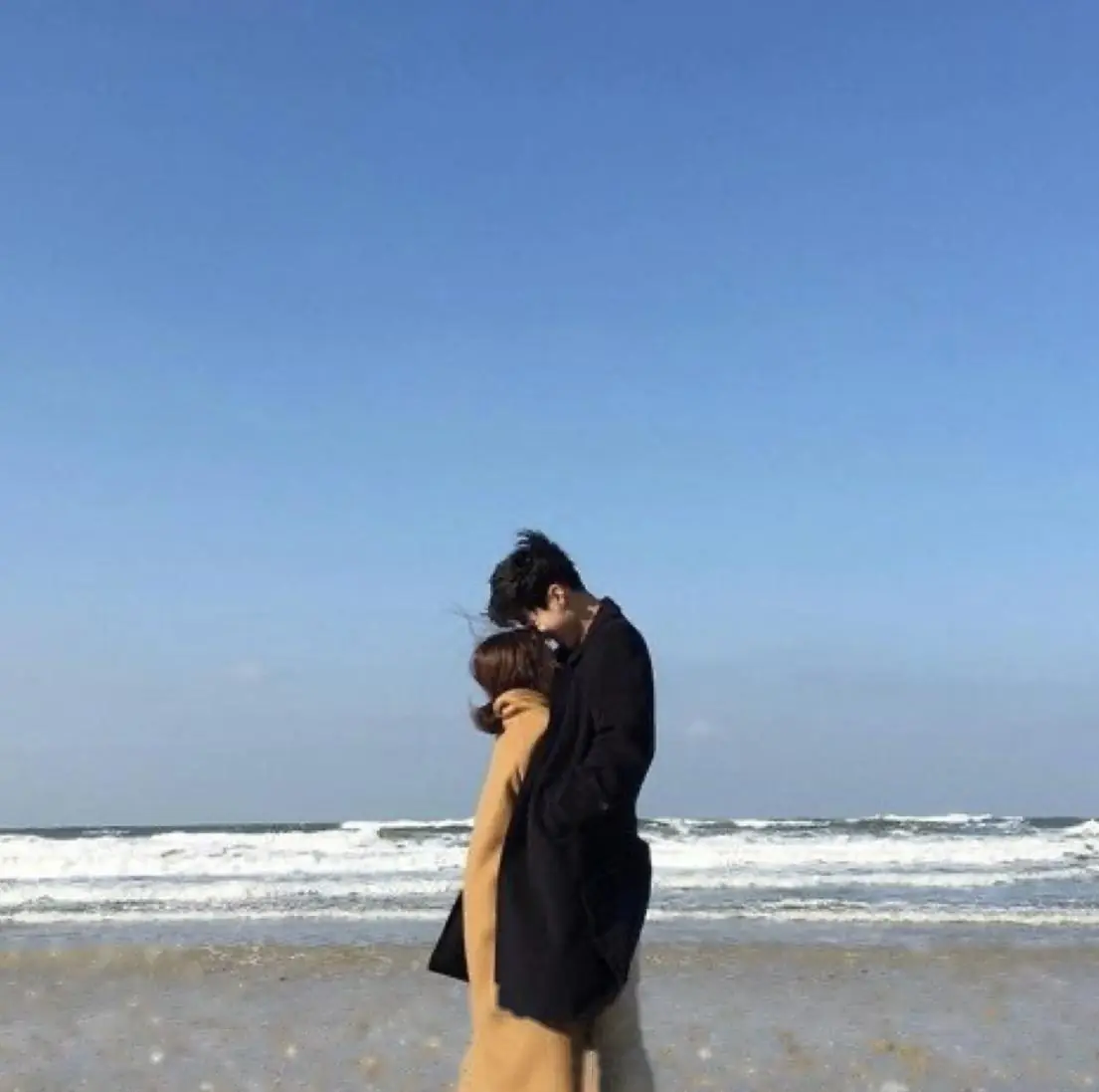 Bìa VÀO NGÀY LY HÔN, TÔI GỌI 18 NGƯỜI MẪU NAM