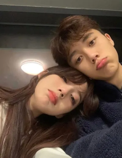 Bìa QUAY LẠI VỚI NGƯỜI YÊU CŨ