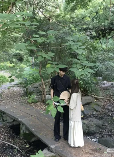 Bìa TÌNH YÊU HOÁ ĐÁ FULL