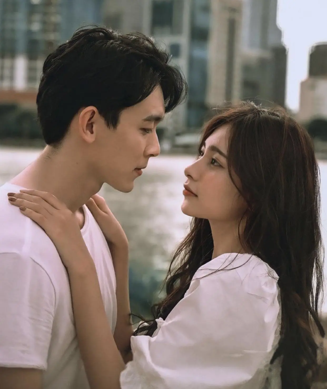 Bìa TÌNH YÊU KỊP ĐẾN