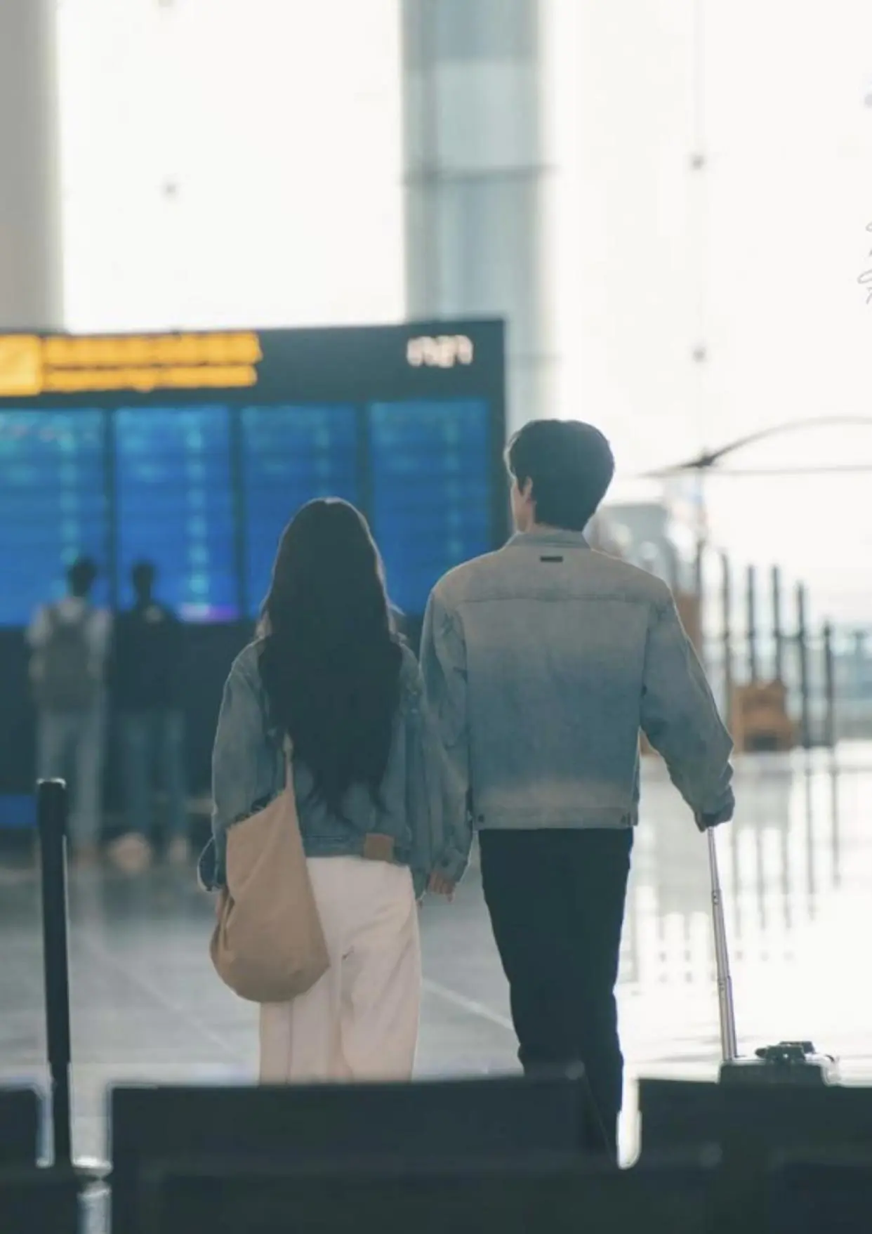 Bìa CÔNG THÀNH DANH TOẠI, ANH LẠI ĐÒI LY HÔN