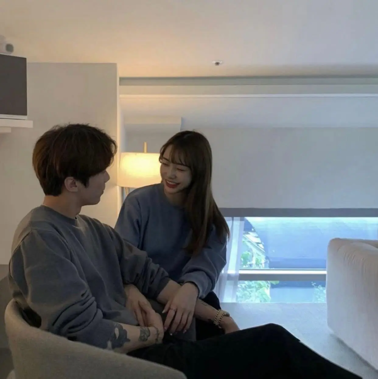 Bìa MƯỜI NĂM GIAM CẦM, TÔI ĐƯỢC TỰ DO