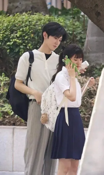 Bìa Thùng Giác Cảm Xúc