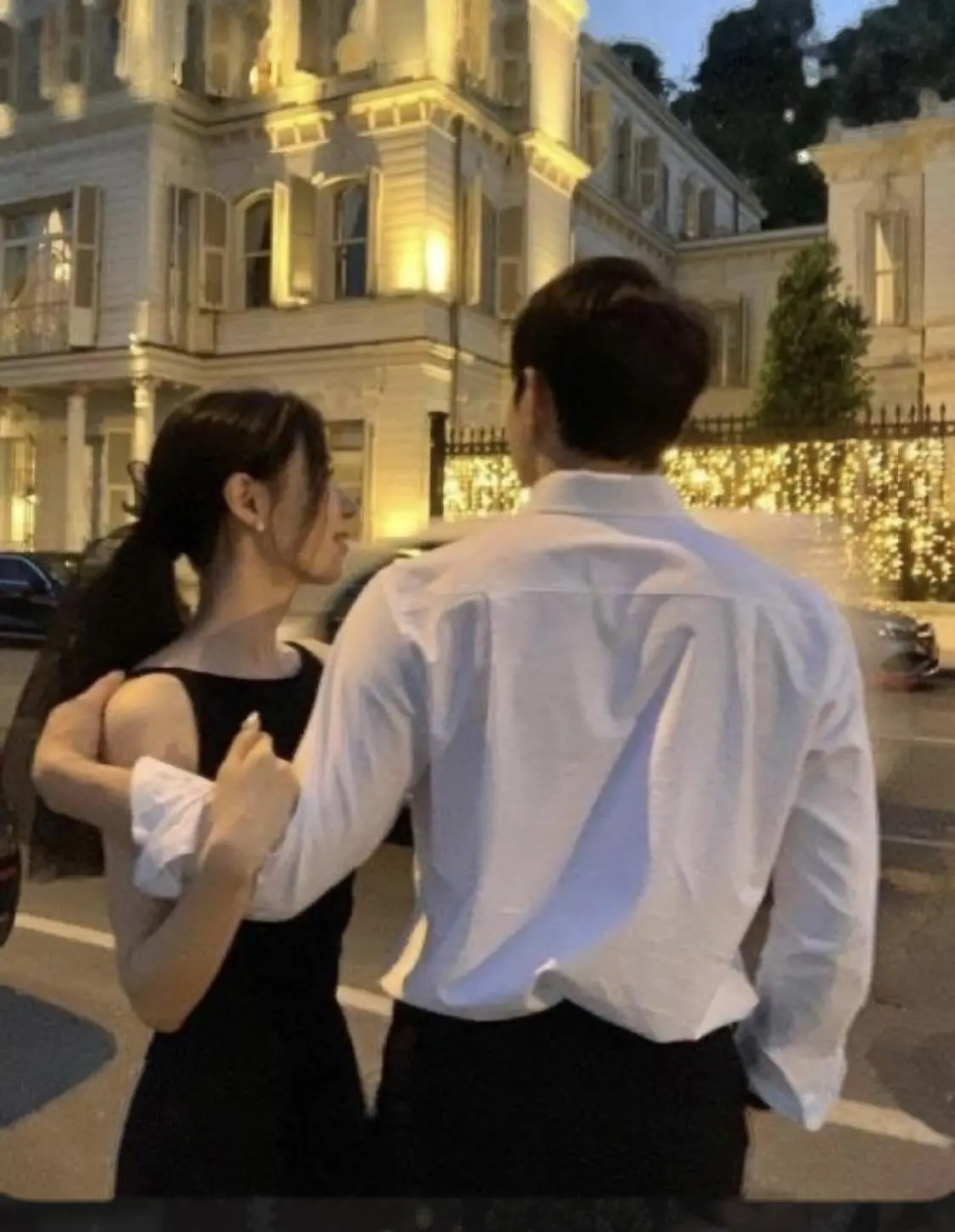 Bìa TÌNH YÊU MUỘN MÀNG