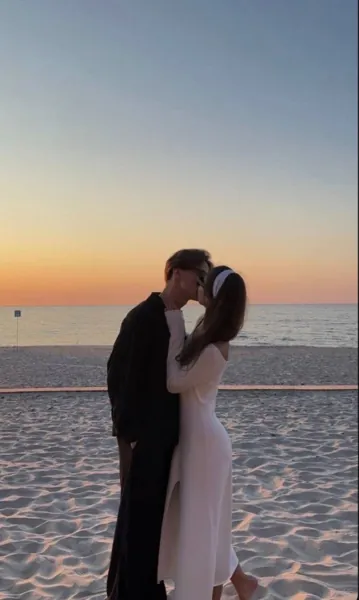 Bìa BÔNG HOA HỒNG ẤY KHÔNG THUỘC VỀ TÔI