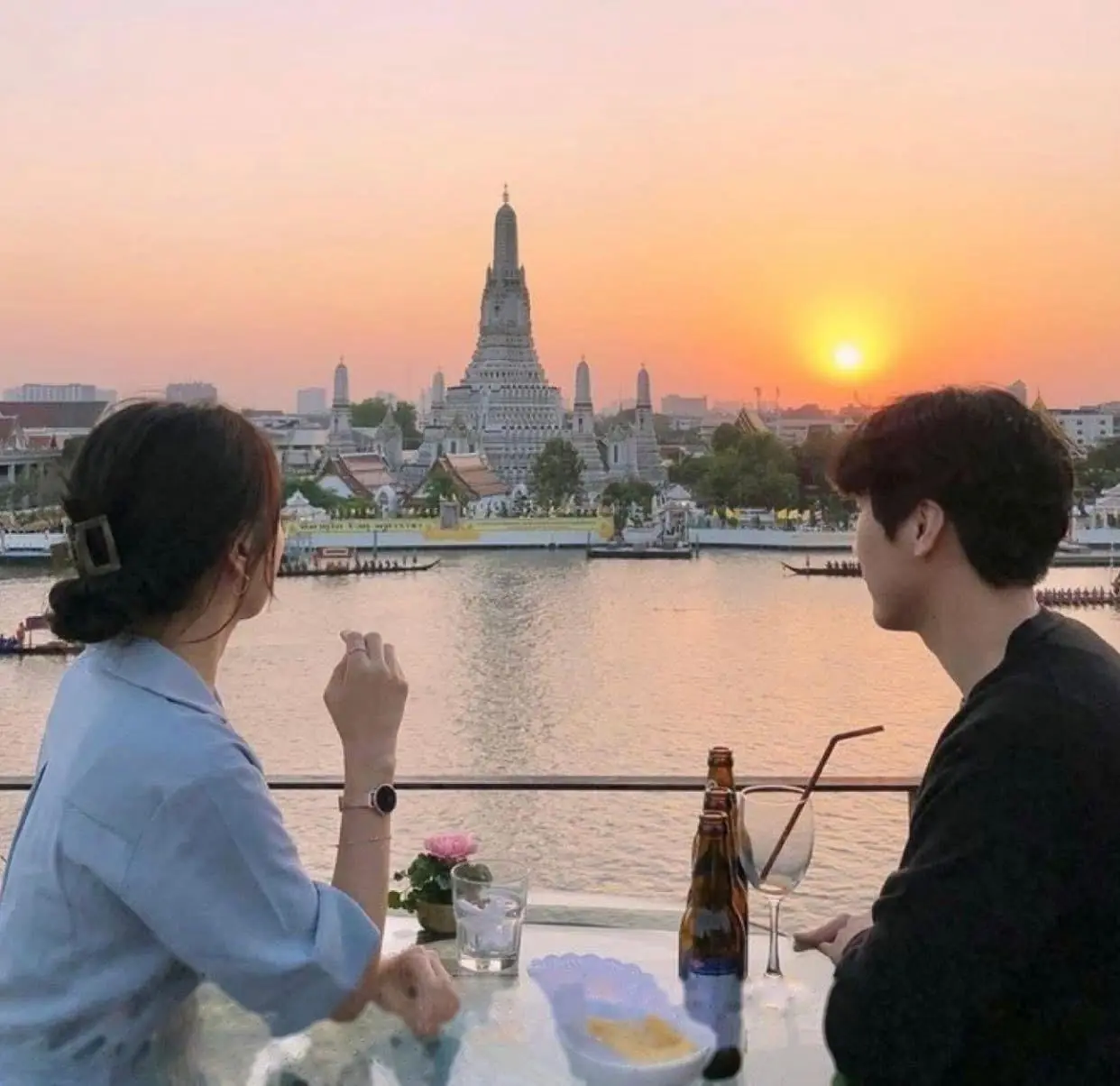 Bìa KHÔNG CẦN TÌNH YÊU CỦA ĐÀN ÔNG