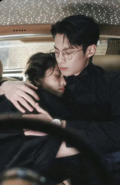 Bìa NGÔI SAO TÌNH YÊU