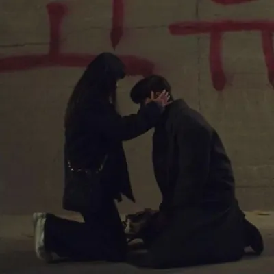 Bìa NGƯỜI LẠ MỘT TUẦN