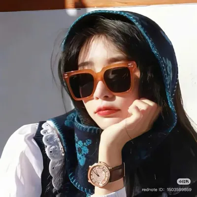 Bìa TIỂU BÀ CHẰN CỦA ANH