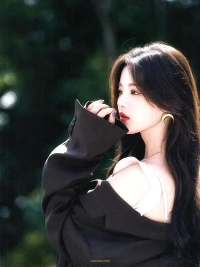 Bìa CHỈ LÀ LY HÔN THÔI MÀ