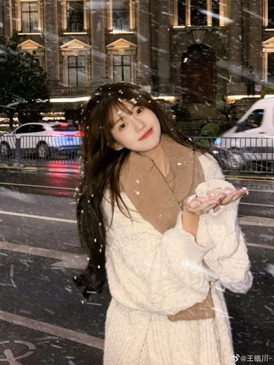 Bìa DÌ NHỎ NHƯ MẸ HIỀN