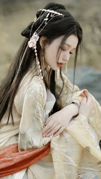 Bìa NỖ LỰC ĐỀU LÀ HƯ KHÔNG