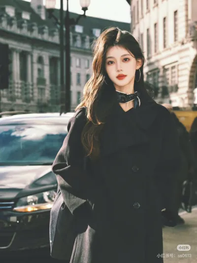 Bìa Cái Giá Của Chân Ái Giả