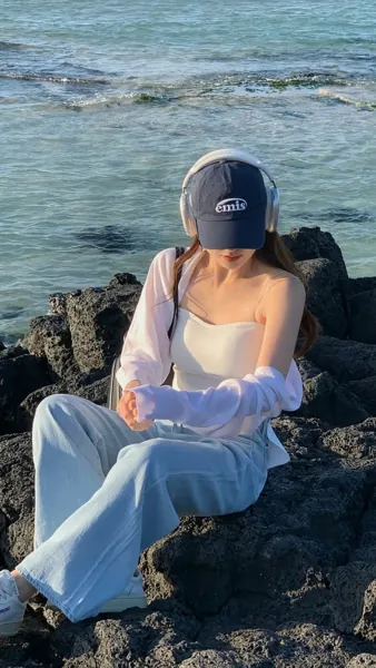 Bìa BUÔNG BỎ MỐI TÌNH BA NĂM