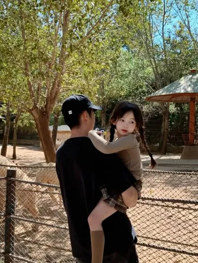 Bìa Ba Ghét Mẹ Lắm… Ghét Đến Mức Không Dám Trái Ý