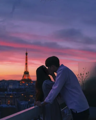 Bìa ÔN THƯ TOẢ NẮNG