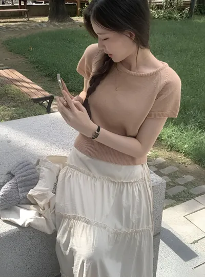 Bìa TIỂU THƯ GIẤU MẶT