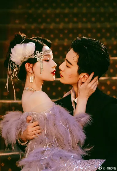 Bìa Ngày quân khu tới đón chồng tôi