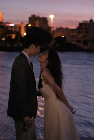 Bìa VỨT BỎ QUÁ KHỨ FULL