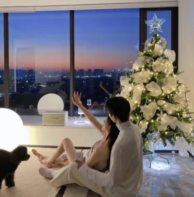 Bìa HÔN NHÂN CỦA VŨ NHUỴ