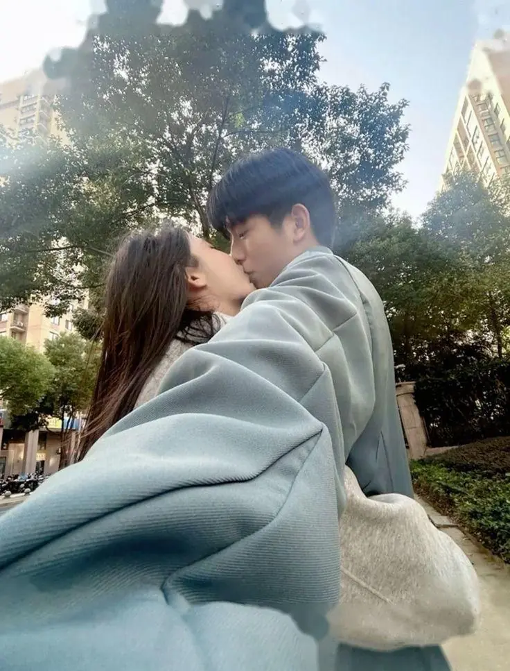 Bìa Băng Hà Tan Chảy