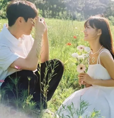 Bìa VÌ ANH YÊU EM