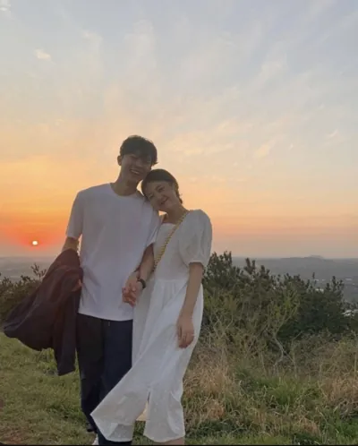 Bìa CHIẾC THẺ MỞ KHOÁ TÌNH YÊU