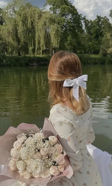 Bìa THỨ TÌNH CẢM DỐI TRÁ ẤY TÔI KHÔNG CẦN