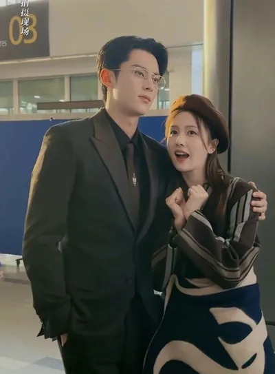 Bìa ĐỘT QUỴ VÌ YÊU EM