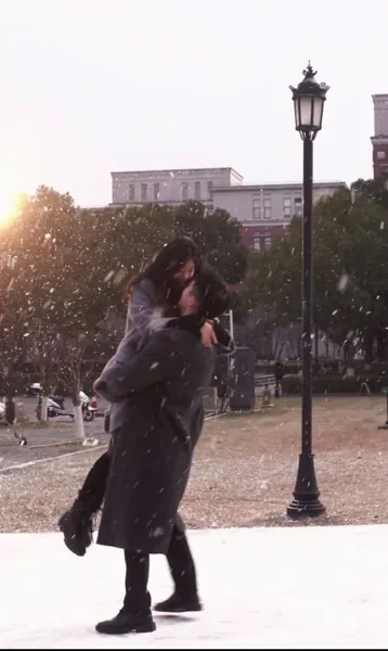 Bìa TUYẾT ĐẦU MÙA