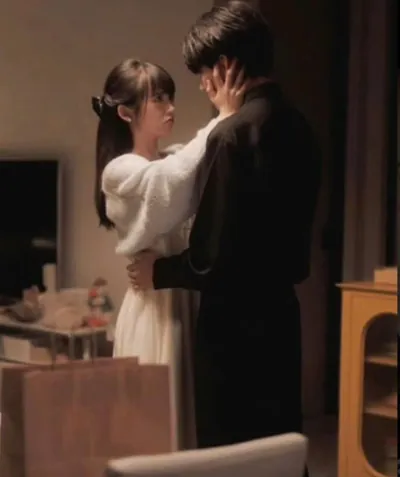 Bìa Mùa Hè Có Em