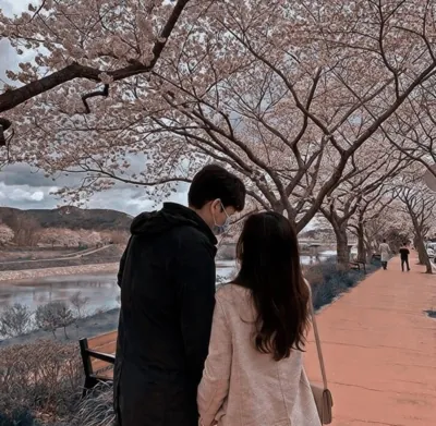 Bìa SAU LỚP MẶT NẠ TÌNH YÊU