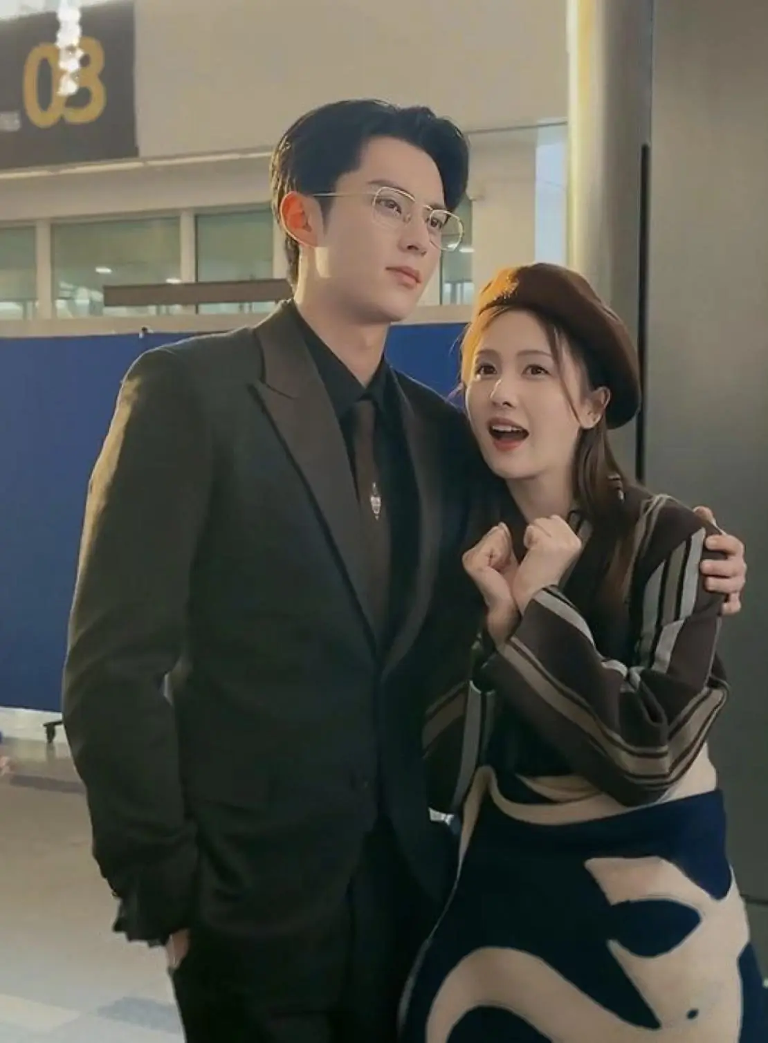 Bìa ĐỘT QUỴ VÌ YÊU EM