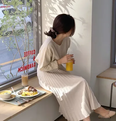 Bìa LỜI THÌ THẦM TRONG BÓNG TỐI