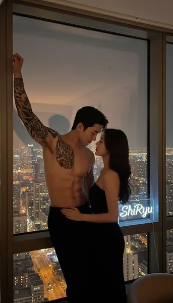 Bìa ÂM DƯƠNG THÁNH BỐI