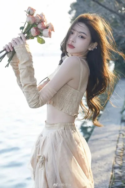 Bìa KHÔNG CÒN GÌ ĐÁNG LƯU LUYẾN