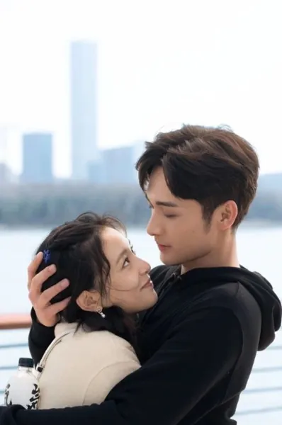 Bìa NHỮNG NĂM THÁNG TUỔI TRẺ full