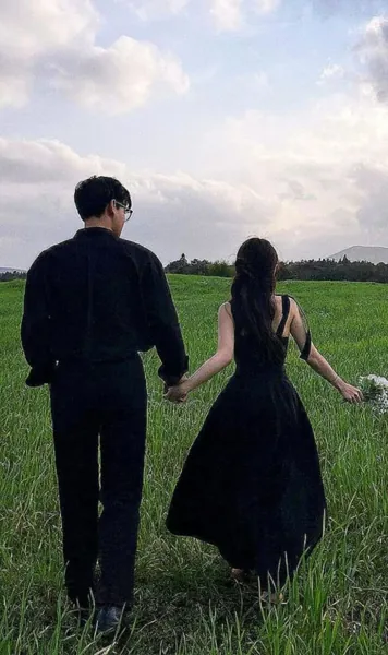 Bìa SỐNG VÌ BẢN THÂN