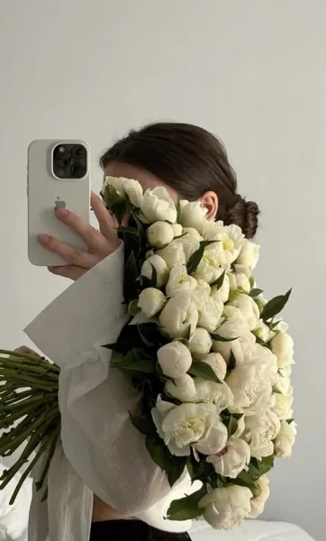 Bìa VẠCH MẶT ĐỐI THỦ