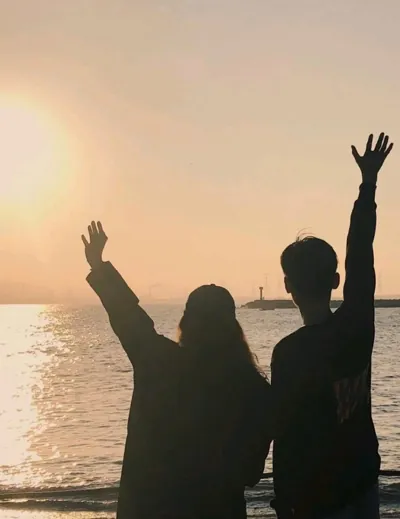 Bìa CẢ TÌNH LẪN TIỀN TÔI ĐỀU CẦN