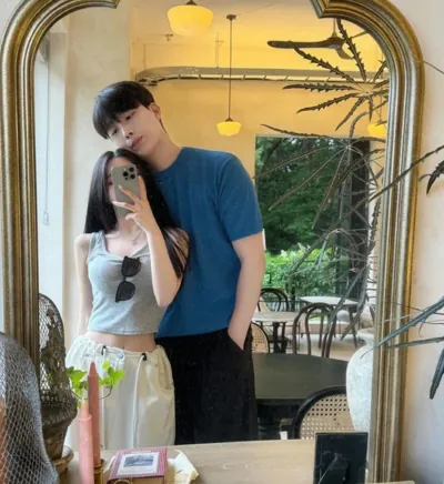 Bìa SAU TẤT CẢ GIÔNG BÃO CHÚNG TA VẪN Ở BÊN NHAU