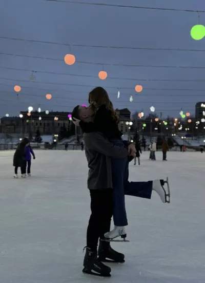 Bìa CHỒNG GÂY ÁP LỰC BẮT TÔI TỪ CHỨC