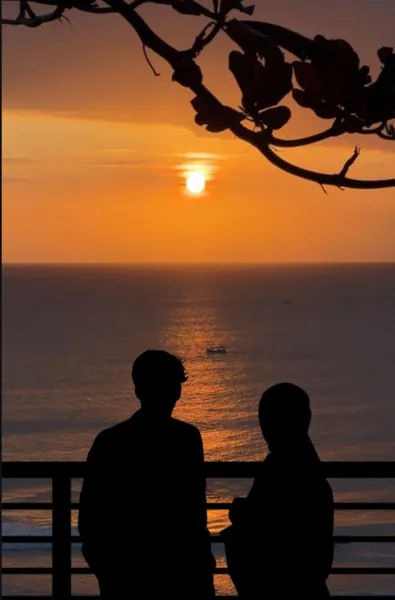 Bìa MƯỜI LĂM NĂM BÊN NHAU BỖNG NHAU BỖNG HOÁ NGƯỜI DƯNG