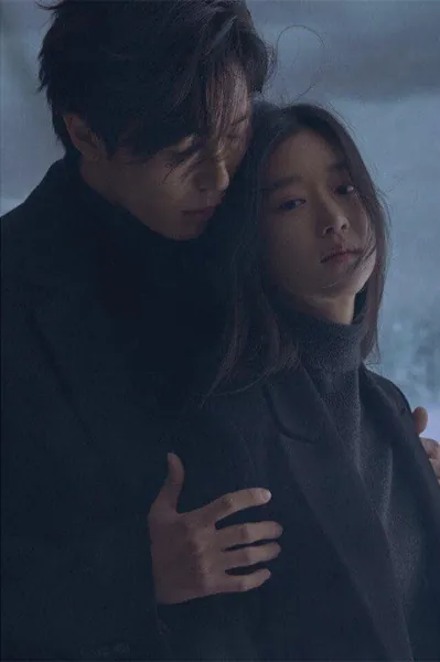 Bìa Giác Mạc Của Kẻ Nằm Vùng