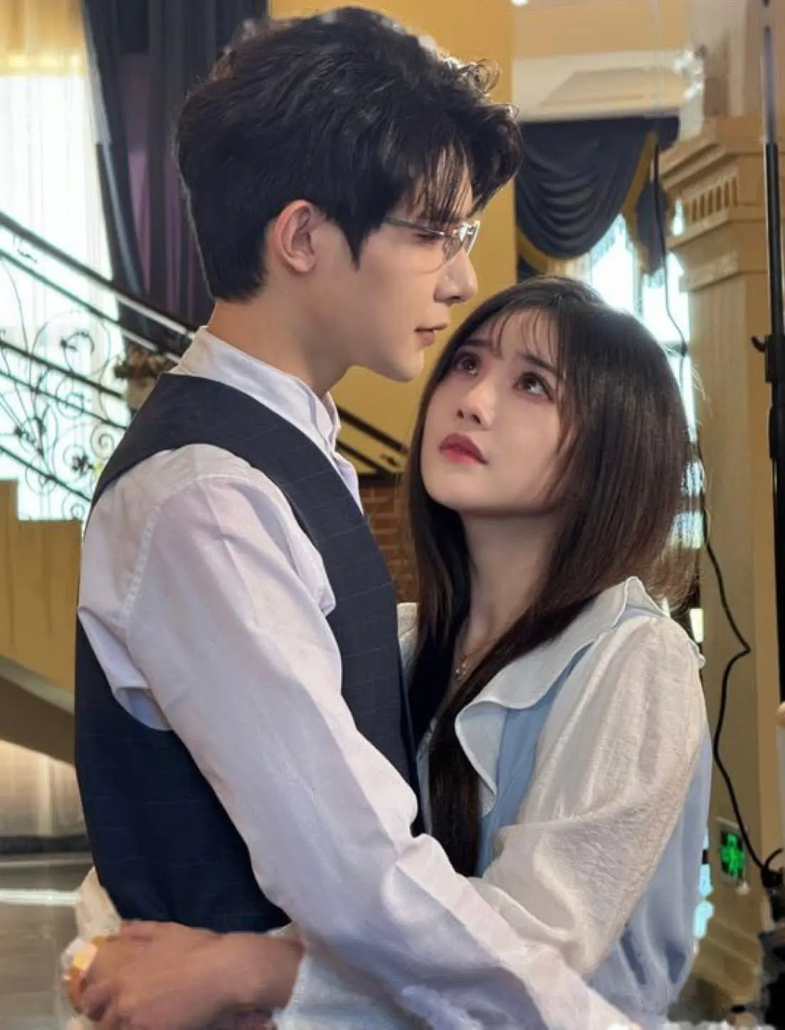 Bìa SONG SINH LONG PHỤNG